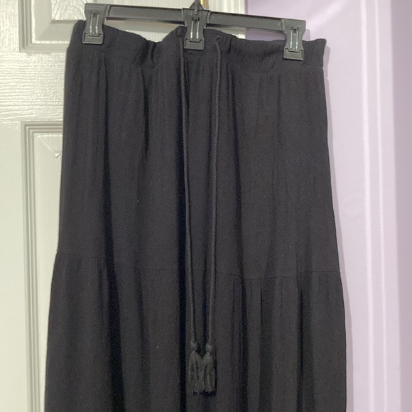 Juniors tiered pull on drawstring maxi skirt, black - Picture 3 of 9